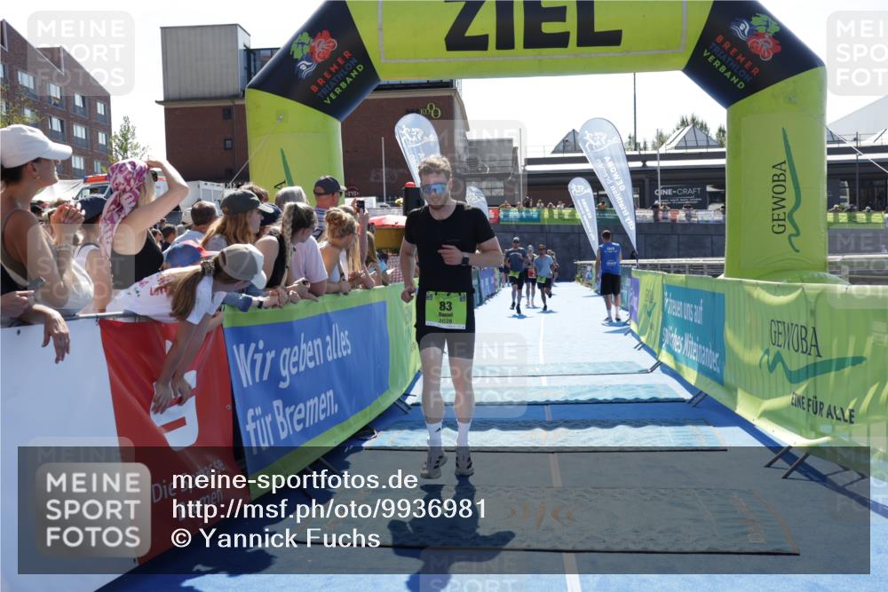 09.08.2026 - GEWOBA Citytriathlon Bremen Yannick Fuchs http://msf.ph/oto/9936981 09.08.2026 15:11:45 Ziel 38, 83, 162, 943 meine-sportfotos.de