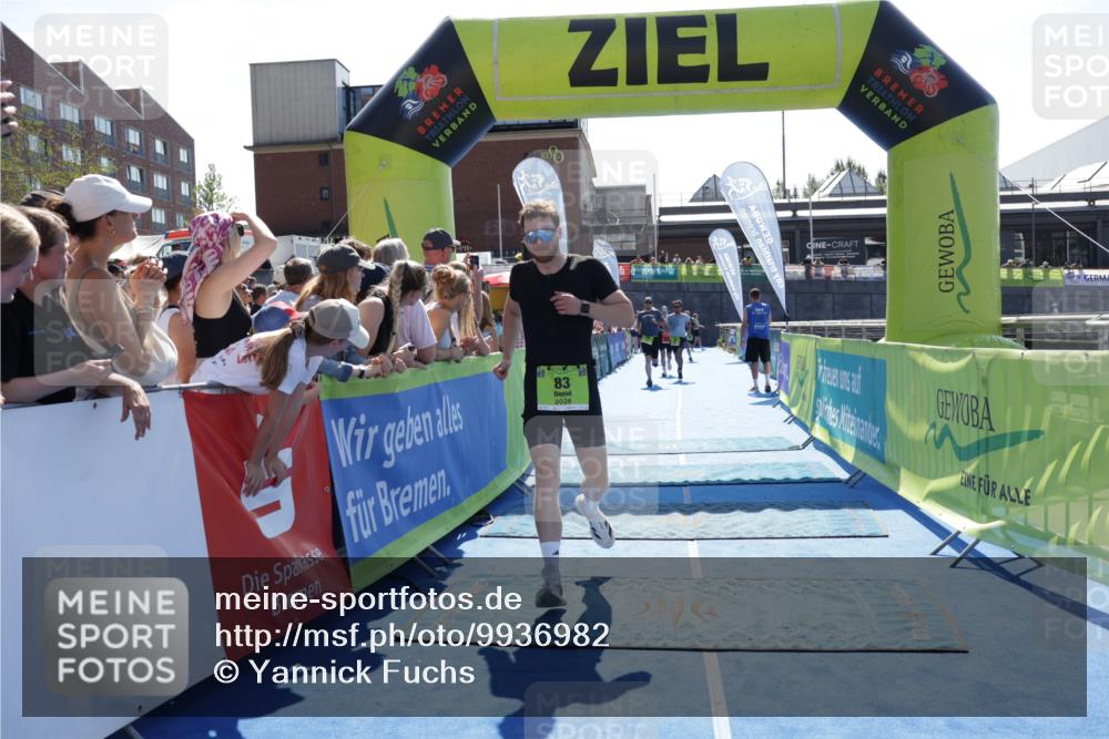 09.08.2026 - GEWOBA Citytriathlon Bremen Yannick Fuchs http://msf.ph/oto/9936982 09.08.2026 15:11:45 Ziel 38, 83, 162, 943 meine-sportfotos.de