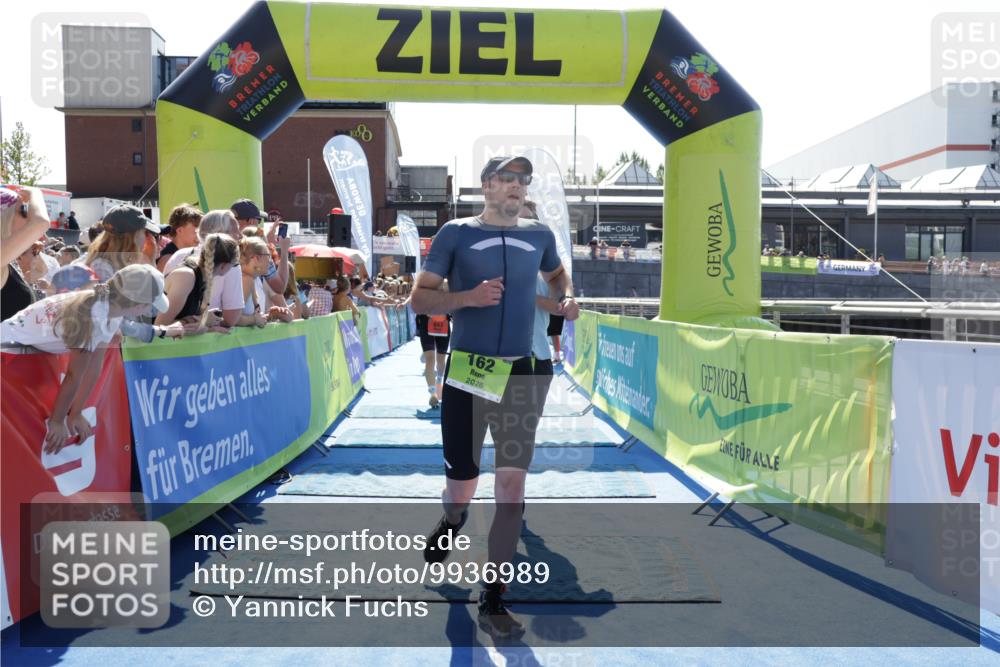 09.08.2026 - GEWOBA Citytriathlon Bremen Yannick Fuchs http://msf.ph/oto/9936989 09.08.2026 15:11:50 Ziel 38, 79, 162, 404, 943 meine-sportfotos.de