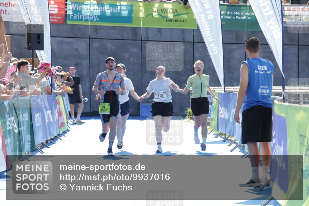 09.08.2026 - GEWOBA Citytriathlon Bremen Yannick Fuchs http://msf.ph/oto/9937016 09.08.2026 15:12:00 Ziel 97, 1103 meine-sportfotos.de