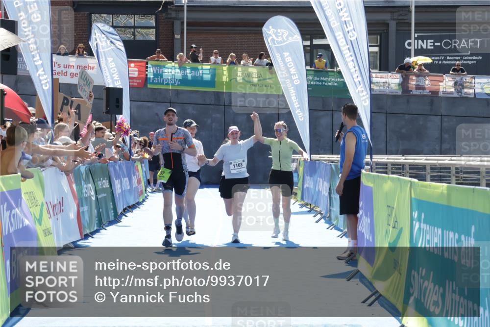 09.08.2026 - GEWOBA Citytriathlon Bremen Yannick Fuchs http://msf.ph/oto/9937017 09.08.2026 15:12:02 Ziel 97, 1103 meine-sportfotos.de