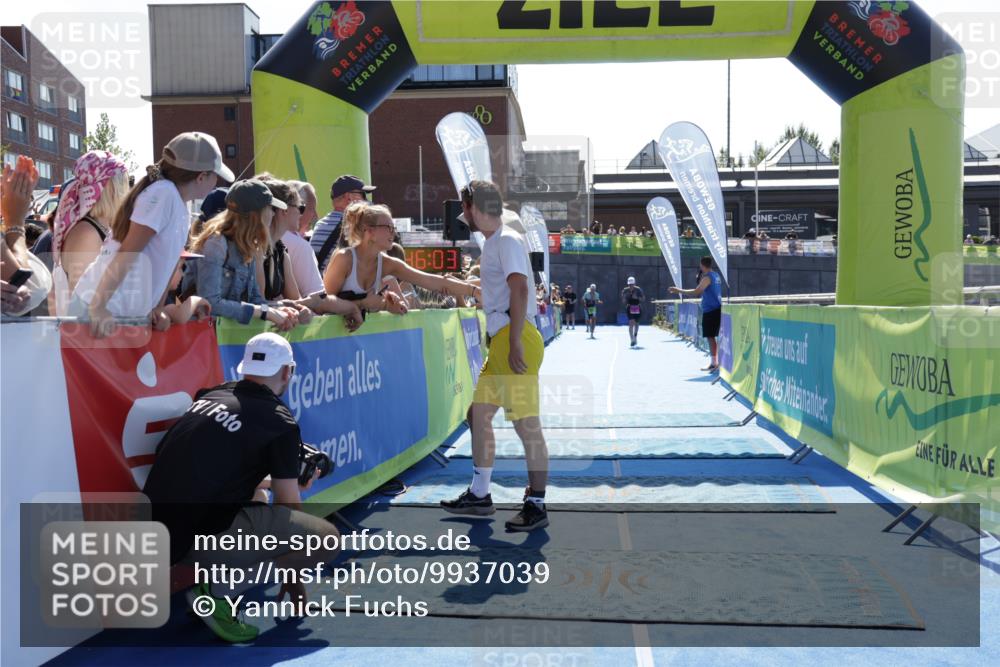 09.08.2026 - GEWOBA Citytriathlon Bremen Yannick Fuchs http://msf.ph/oto/9937039 09.08.2026 15:12:26 Ziel 9 meine-sportfotos.de