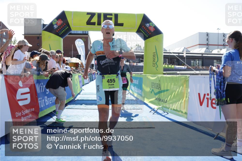 09.08.2026 - GEWOBA Citytriathlon Bremen Yannick Fuchs http://msf.ph/oto/9937050 09.08.2026 15:12:35 Ziel 151, 455, 1019, 1019 meine-sportfotos.de