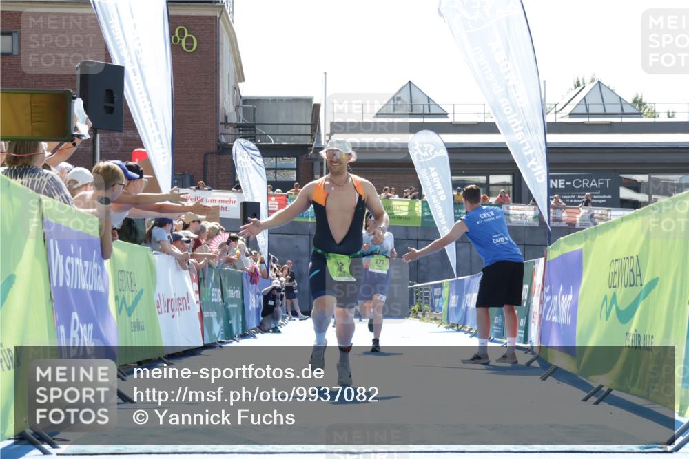 09.08.2026 - GEWOBA Citytriathlon Bremen Yannick Fuchs http://msf.ph/oto/9937082 09.08.2026 15:13:09 Ziel 92, 270 meine-sportfotos.de