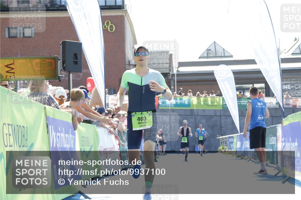 09.08.2026 - GEWOBA Citytriathlon Bremen Yannick Fuchs http://msf.ph/oto/9937100 09.08.2026 15:13:15 Ziel 92, 270, 403 meine-sportfotos.de