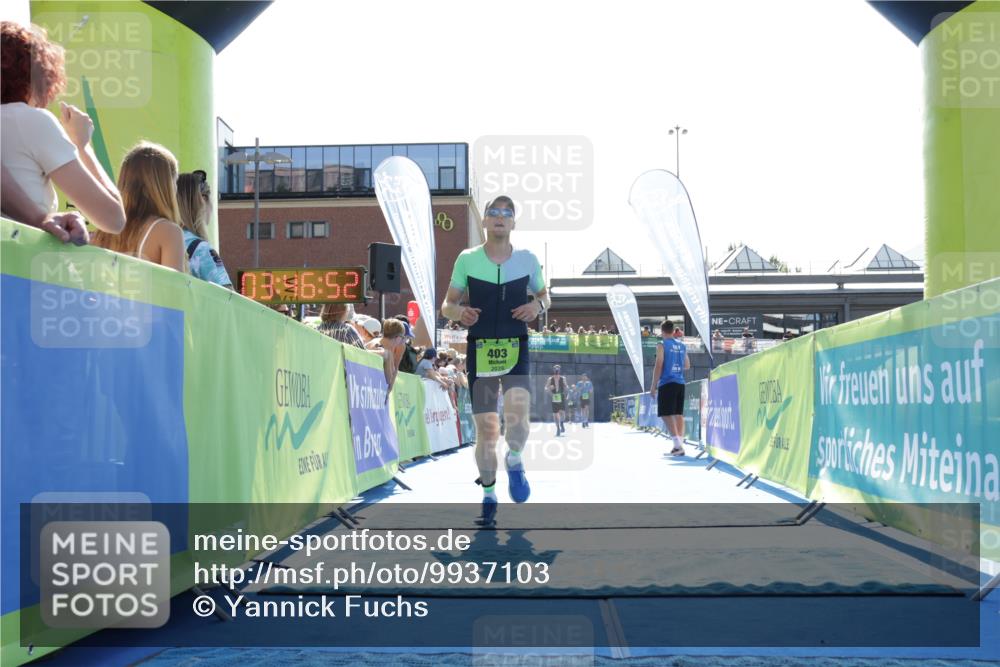 09.08.2026 - GEWOBA Citytriathlon Bremen Yannick Fuchs http://msf.ph/oto/9937103 09.08.2026 15:13:15 Ziel 92, 270, 403 meine-sportfotos.de