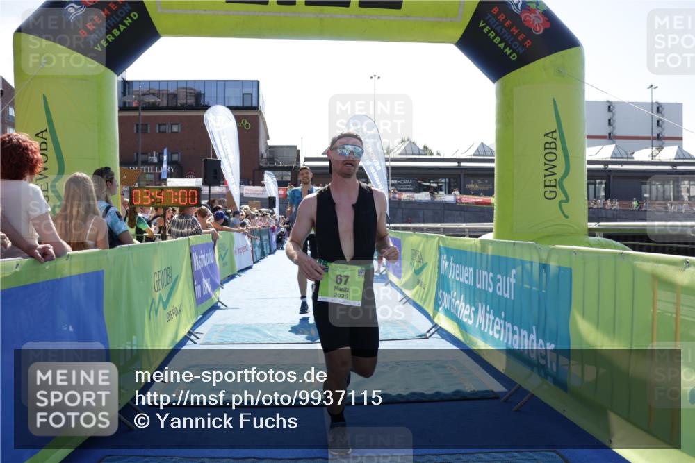 09.08.2026 - GEWOBA Citytriathlon Bremen Yannick Fuchs http://msf.ph/oto/9937115 09.08.2026 15:13:23 Ziel 67, 137, 470 meine-sportfotos.de