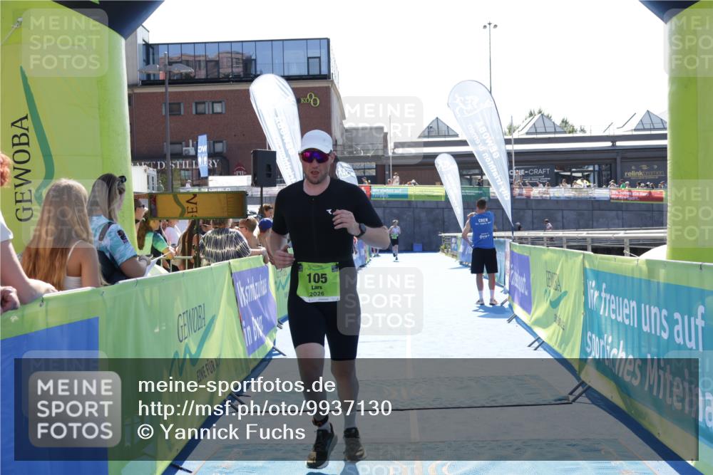 09.08.2026 - GEWOBA Citytriathlon Bremen Yannick Fuchs http://msf.ph/oto/9937130 09.08.2026 15:13:34 Ziel 105 meine-sportfotos.de