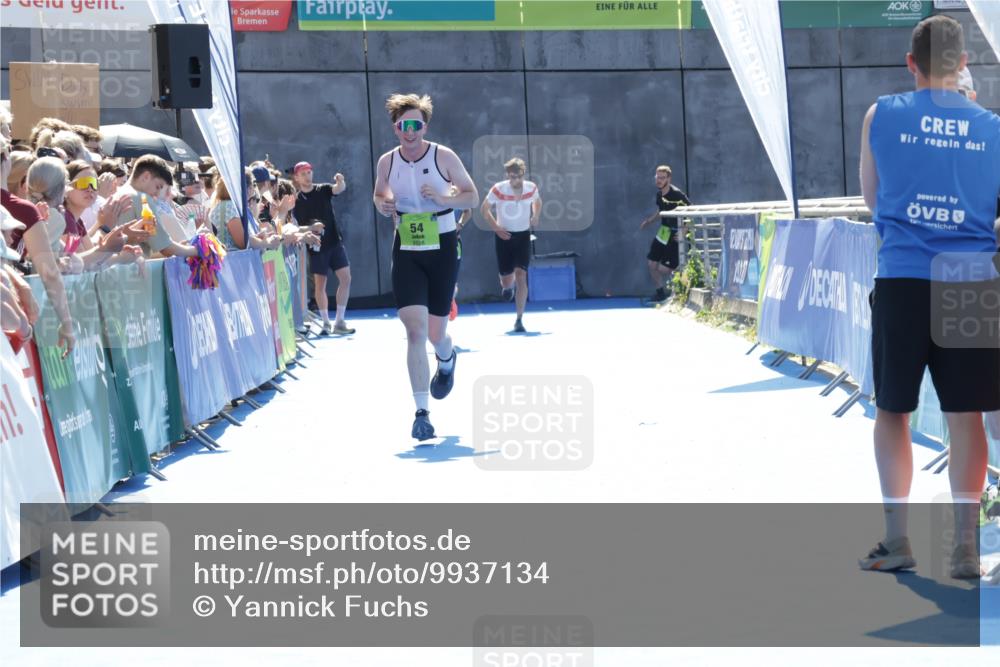 09.08.2026 - GEWOBA Citytriathlon Bremen Yannick Fuchs http://msf.ph/oto/9937134 09.08.2026 15:13:38 Ziel 54, 105 meine-sportfotos.de