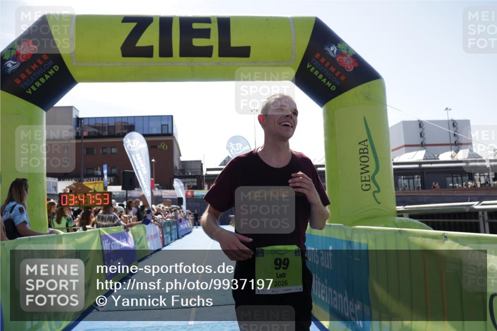 09.08.2026 - GEWOBA Citytriathlon Bremen Yannick Fuchs http://msf.ph/oto/9937197 09.08.2026 15:14:16 Ziel 99 meine-sportfotos.de