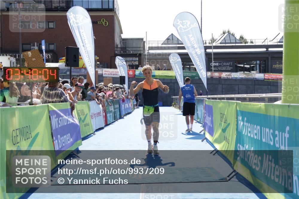 09.08.2026 - GEWOBA Citytriathlon Bremen Yannick Fuchs http://msf.ph/oto/9937209 09.08.2026 15:14:27 Ziel 2 meine-sportfotos.de