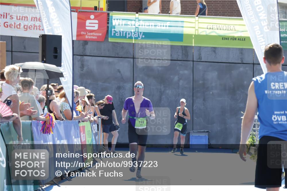 09.08.2026 - GEWOBA Citytriathlon Bremen Yannick Fuchs http://msf.ph/oto/9937223 09.08.2026 15:14:35 Ziel  meine-sportfotos.de