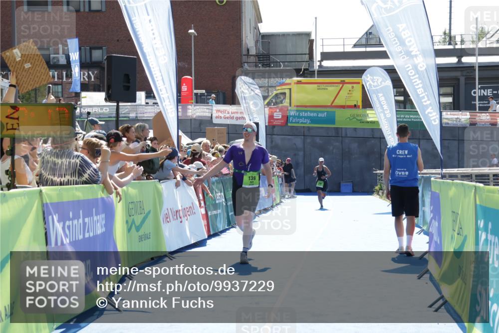 09.08.2026 - GEWOBA Citytriathlon Bremen Yannick Fuchs http://msf.ph/oto/9937229 09.08.2026 15:14:40 Ziel 139 meine-sportfotos.de