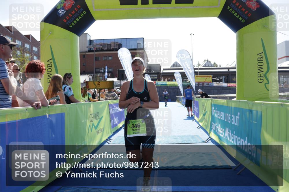 09.08.2026 - GEWOBA Citytriathlon Bremen Yannick Fuchs http://msf.ph/oto/9937243 09.08.2026 15:14:49 Ziel 346 meine-sportfotos.de