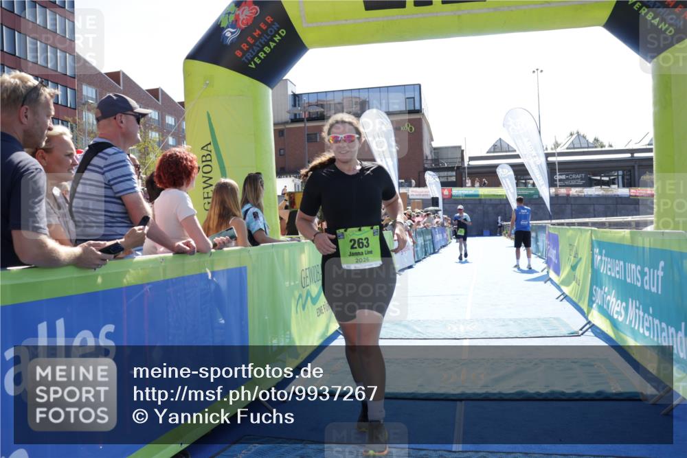 09.08.2026 - GEWOBA Citytriathlon Bremen Yannick Fuchs http://msf.ph/oto/9937267 09.08.2026 15:15:08 Ziel 24, 263 meine-sportfotos.de