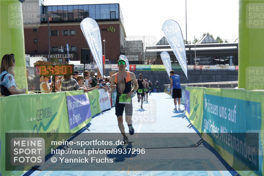 09.08.2026 - GEWOBA Citytriathlon Bremen Yannick Fuchs http://msf.ph/oto/9937296 09.08.2026 15:15:30 Ziel 154, 337, 378 meine-sportfotos.de