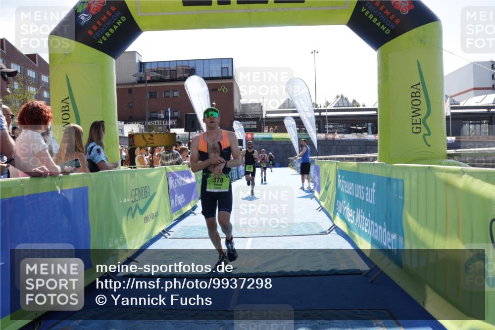 09.08.2026 - GEWOBA Citytriathlon Bremen Yannick Fuchs http://msf.ph/oto/9937298 09.08.2026 15:15:31 Ziel 154, 337, 378 meine-sportfotos.de