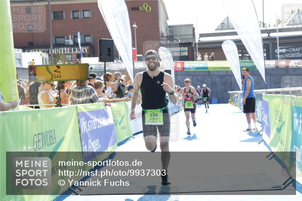 09.08.2026 - GEWOBA Citytriathlon Bremen Yannick Fuchs http://msf.ph/oto/9937303 09.08.2026 15:15:32 Ziel 154, 337, 378 meine-sportfotos.de