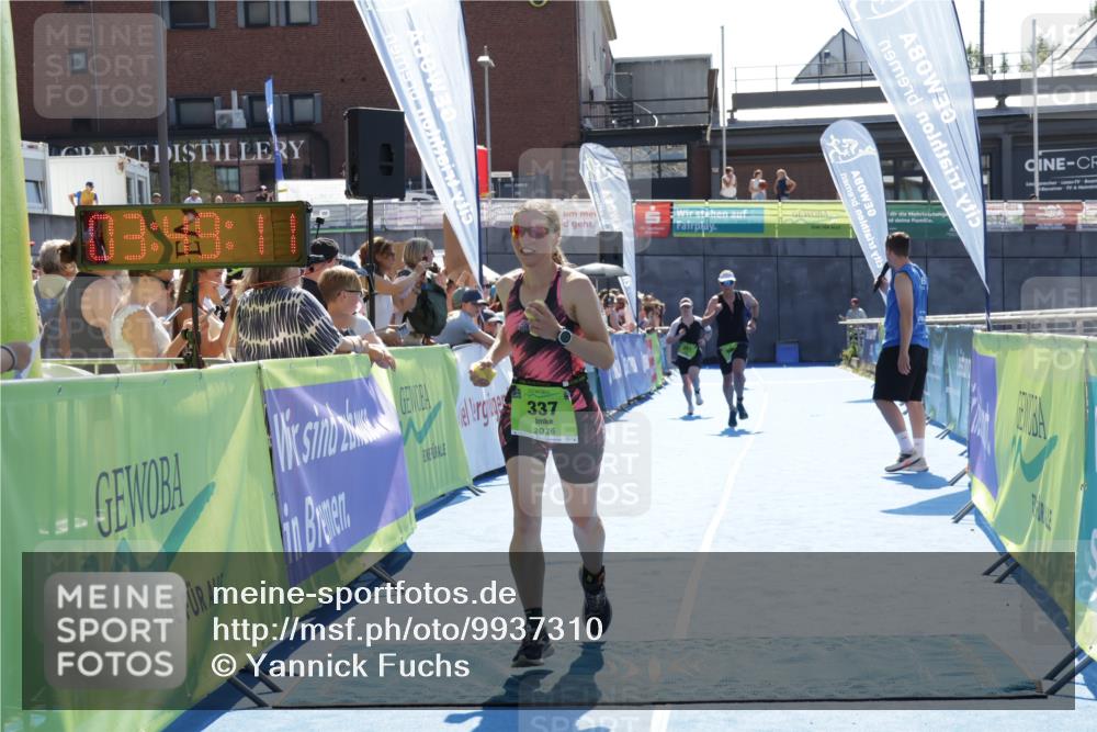 09.08.2026 - GEWOBA Citytriathlon Bremen Yannick Fuchs http://msf.ph/oto/9937310 09.08.2026 15:15:34 Ziel 154, 337, 378, 466 meine-sportfotos.de