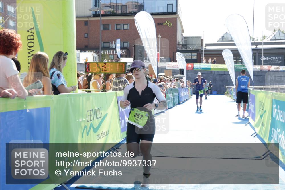09.08.2026 - GEWOBA Citytriathlon Bremen Yannick Fuchs http://msf.ph/oto/9937337 09.08.2026 15:15:40 Ziel 257, 337, 466 meine-sportfotos.de