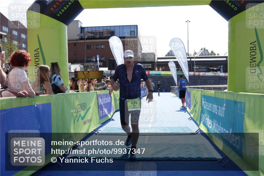 09.08.2026 - GEWOBA Citytriathlon Bremen Yannick Fuchs http://msf.ph/oto/9937347 09.08.2026 15:15:45 Ziel 257, 359 meine-sportfotos.de