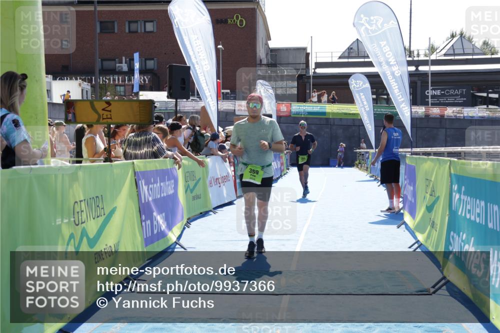 09.08.2026 - GEWOBA Citytriathlon Bremen Yannick Fuchs http://msf.ph/oto/9937366 09.08.2026 15:15:49 Ziel 359, 395 meine-sportfotos.de