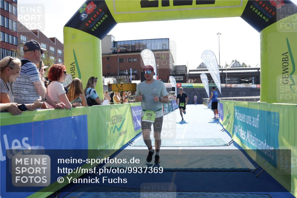 09.08.2026 - GEWOBA Citytriathlon Bremen Yannick Fuchs http://msf.ph/oto/9937369 09.08.2026 15:15:51 Ziel 359, 395 meine-sportfotos.de