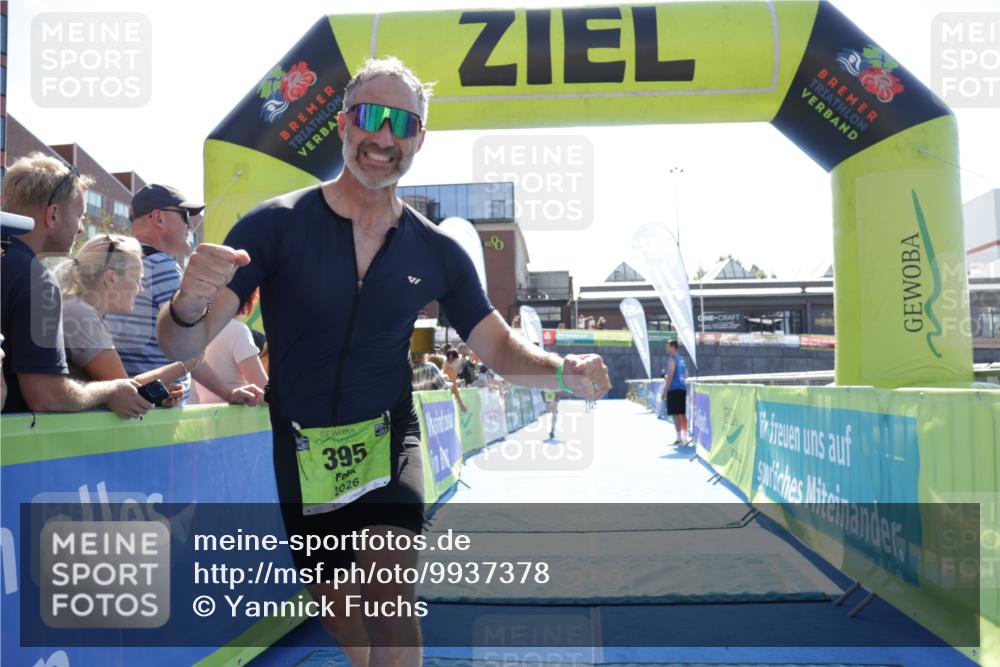 09.08.2026 - GEWOBA Citytriathlon Bremen Yannick Fuchs http://msf.ph/oto/9937378 09.08.2026 15:15:54 Ziel 359, 385, 395 meine-sportfotos.de