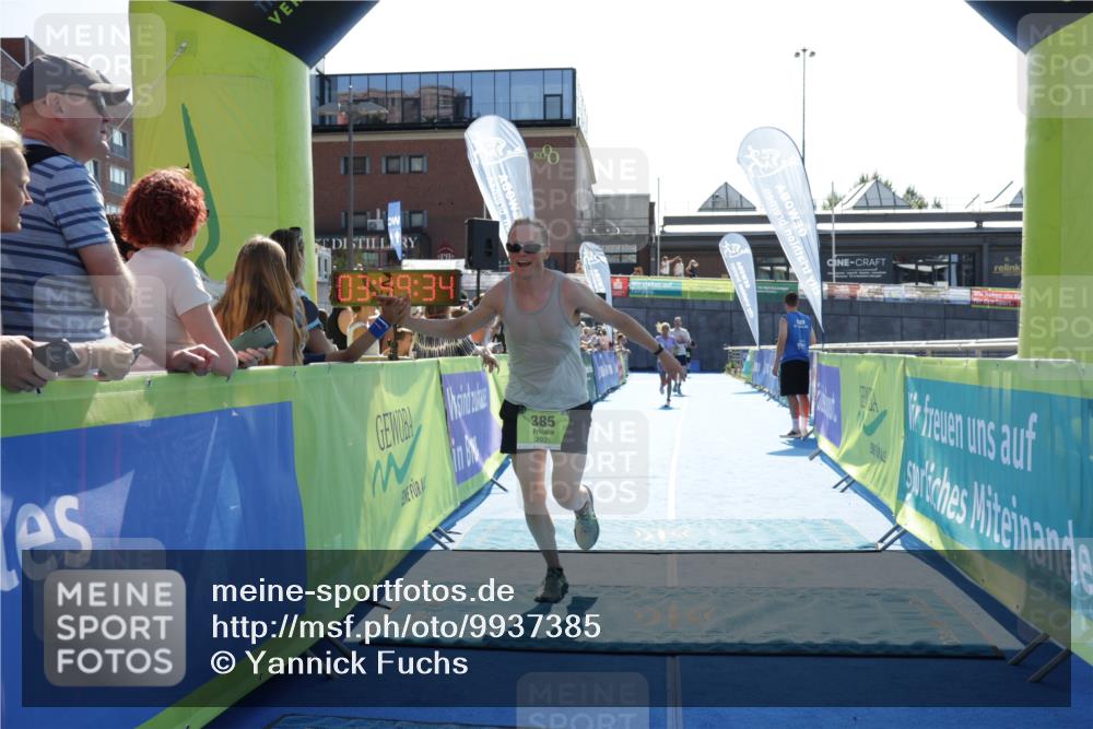 09.08.2026 - GEWOBA Citytriathlon Bremen Yannick Fuchs http://msf.ph/oto/9937385 09.08.2026 15:15:57 Ziel 385, 395, 523 meine-sportfotos.de