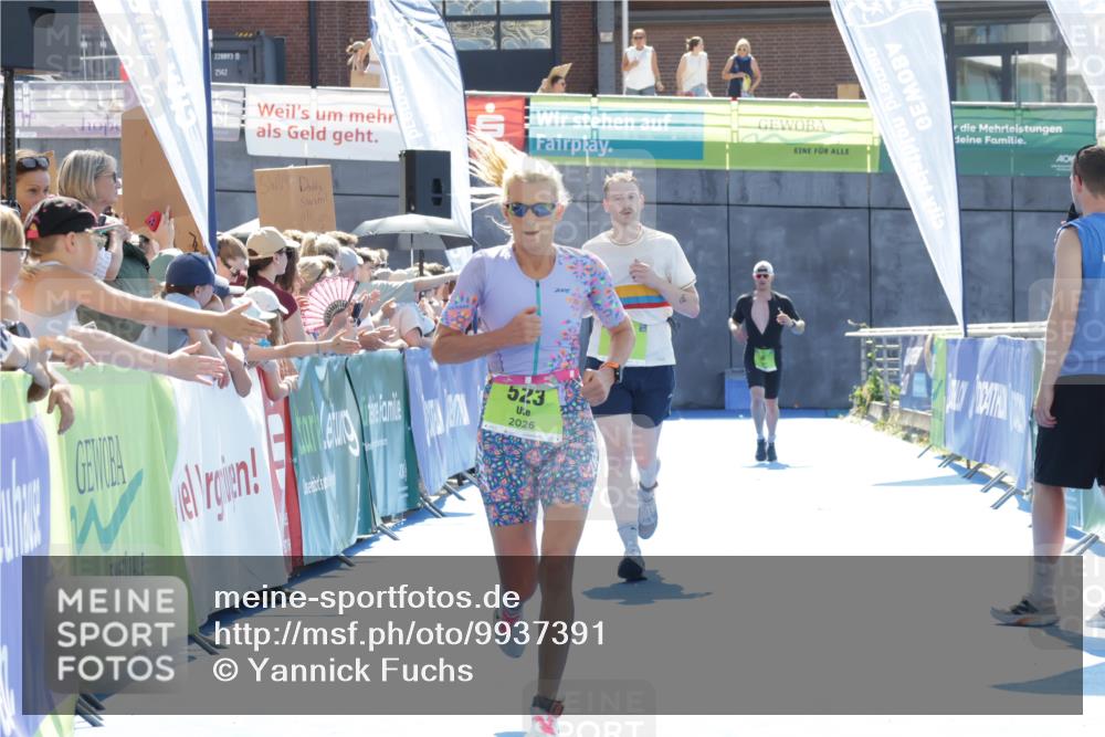 09.08.2026 - GEWOBA Citytriathlon Bremen Yannick Fuchs http://msf.ph/oto/9937391 09.08.2026 15:16:01 Ziel 49, 385, 523 meine-sportfotos.de