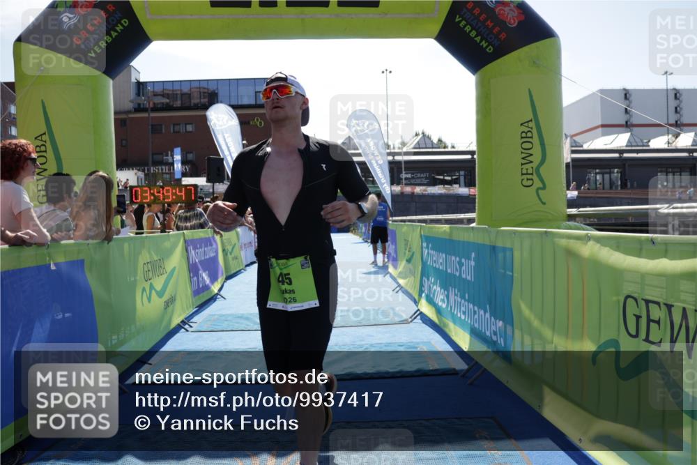 09.08.2026 - GEWOBA Citytriathlon Bremen Yannick Fuchs http://msf.ph/oto/9937417 09.08.2026 15:16:10 Ziel 45 meine-sportfotos.de