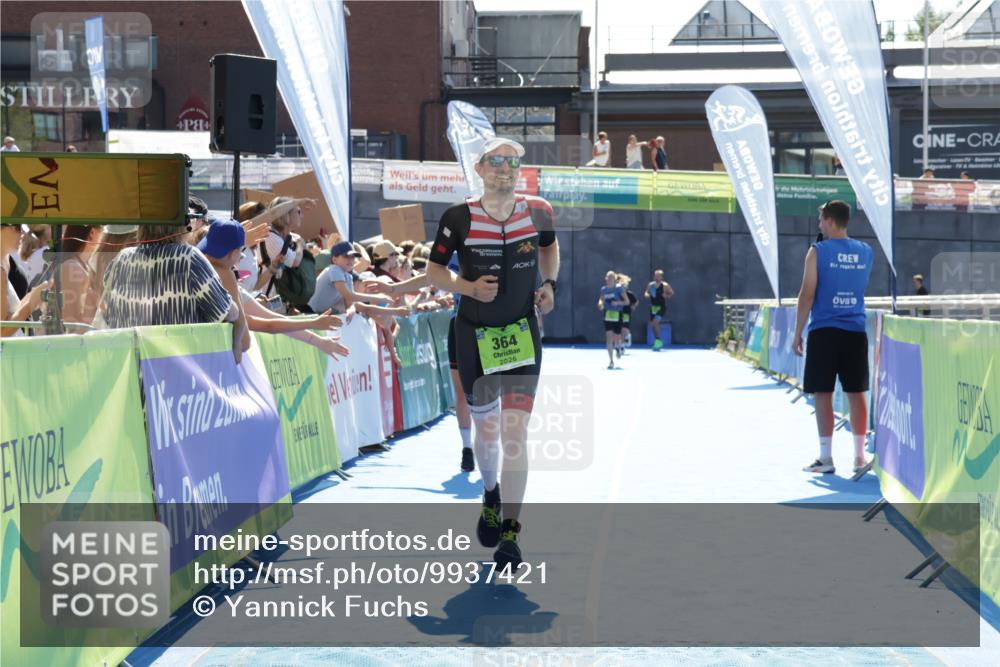09.08.2026 - GEWOBA Citytriathlon Bremen Yannick Fuchs http://msf.ph/oto/9937421 09.08.2026 15:16:15 Ziel 339, 364 meine-sportfotos.de