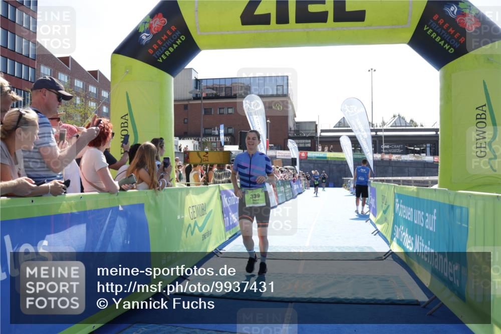 09.08.2026 - GEWOBA Citytriathlon Bremen Yannick Fuchs http://msf.ph/oto/9937431 09.08.2026 15:16:18 Ziel 339, 364 meine-sportfotos.de