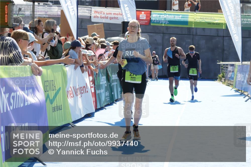 09.08.2026 - GEWOBA Citytriathlon Bremen Yannick Fuchs http://msf.ph/oto/9937440 09.08.2026 15:16:24 Ziel 7, 74, 271, 373 meine-sportfotos.de
