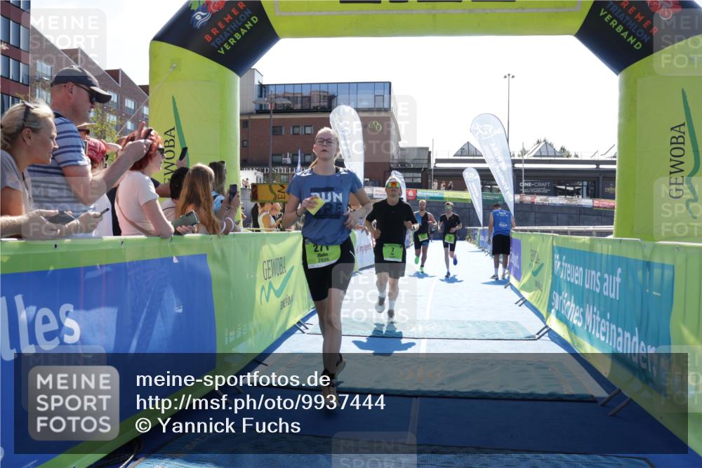 09.08.2026 - GEWOBA Citytriathlon Bremen Yannick Fuchs http://msf.ph/oto/9937444 09.08.2026 15:16:26 Ziel 7, 74, 271, 373 meine-sportfotos.de
