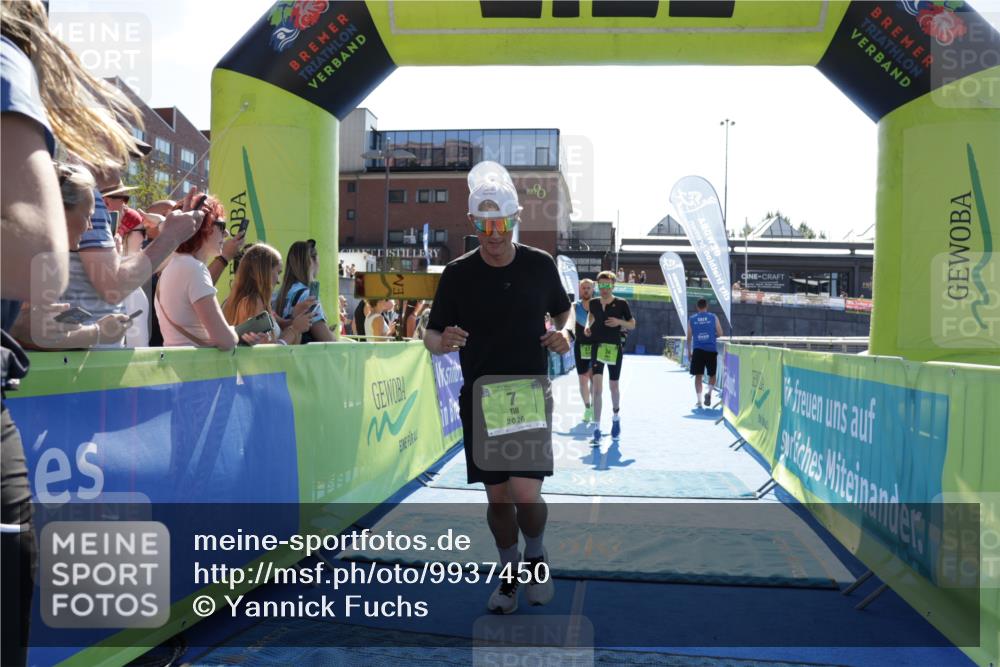 09.08.2026 - GEWOBA Citytriathlon Bremen Yannick Fuchs http://msf.ph/oto/9937450 09.08.2026 15:16:28 Ziel 7, 74, 271, 373 meine-sportfotos.de