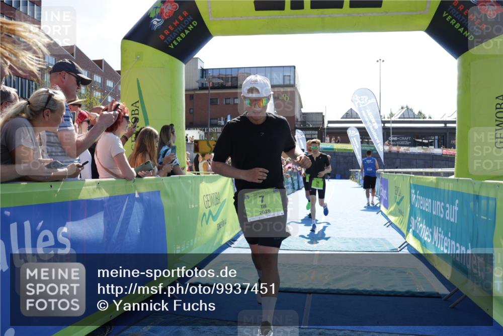 09.08.2026 - GEWOBA Citytriathlon Bremen Yannick Fuchs http://msf.ph/oto/9937451 09.08.2026 15:16:28 Ziel 7, 74, 271, 373 meine-sportfotos.de