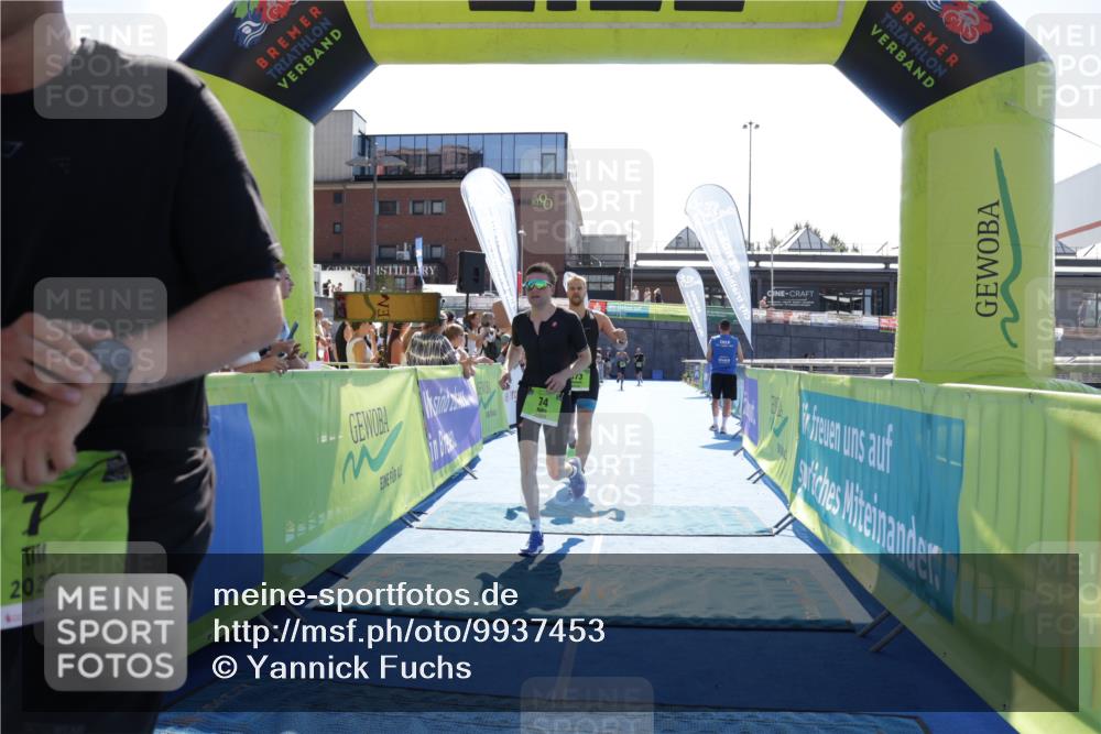 09.08.2026 - GEWOBA Citytriathlon Bremen Yannick Fuchs http://msf.ph/oto/9937453 09.08.2026 15:16:29 Ziel 7, 74, 271, 373 meine-sportfotos.de