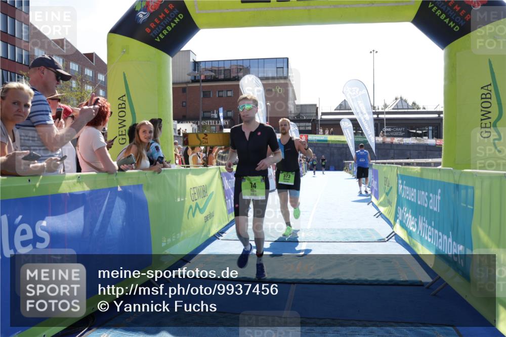 09.08.2026 - GEWOBA Citytriathlon Bremen Yannick Fuchs http://msf.ph/oto/9937456 09.08.2026 15:16:29 Ziel 7, 74, 271, 373 meine-sportfotos.de