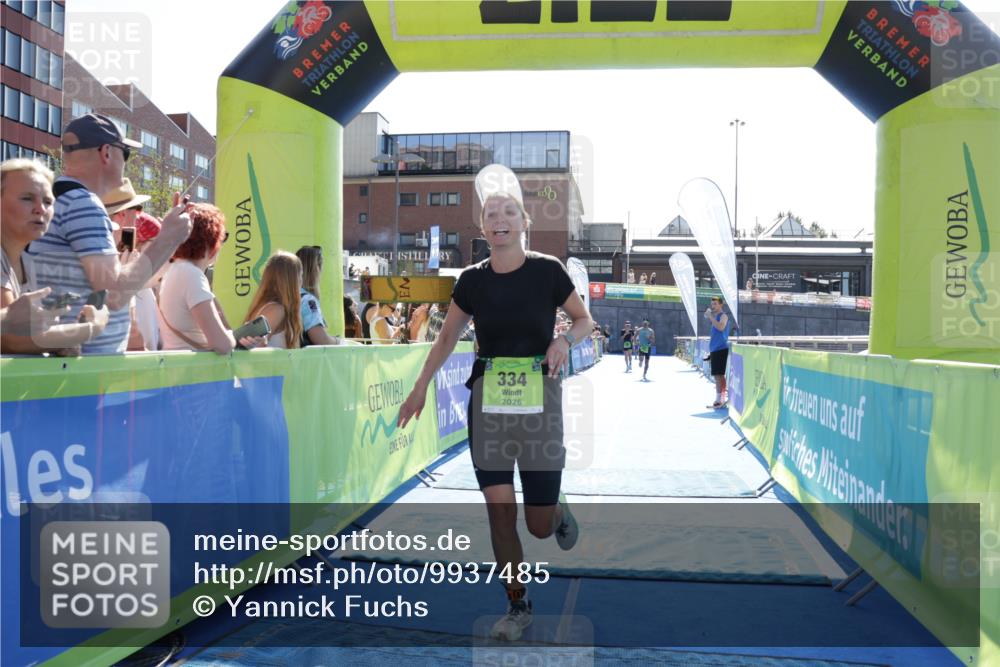 09.08.2026 - GEWOBA Citytriathlon Bremen Yannick Fuchs http://msf.ph/oto/9937485 09.08.2026 15:16:38 Ziel 236, 334, 402 meine-sportfotos.de