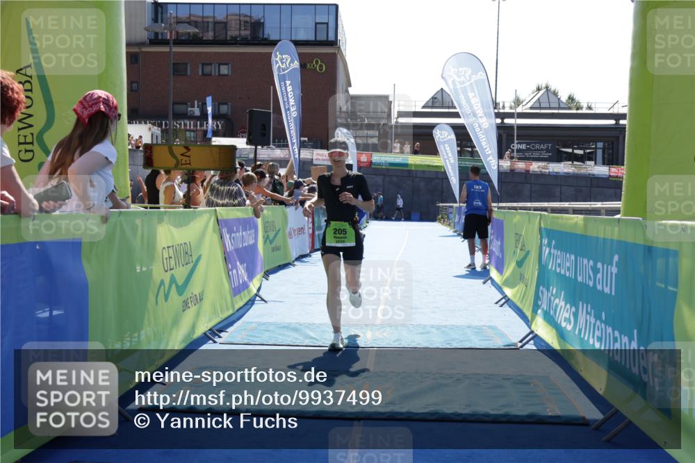 09.08.2026 - GEWOBA Citytriathlon Bremen Yannick Fuchs http://msf.ph/oto/9937499 09.08.2026 15:16:44 Ziel 205, 370, 402 meine-sportfotos.de