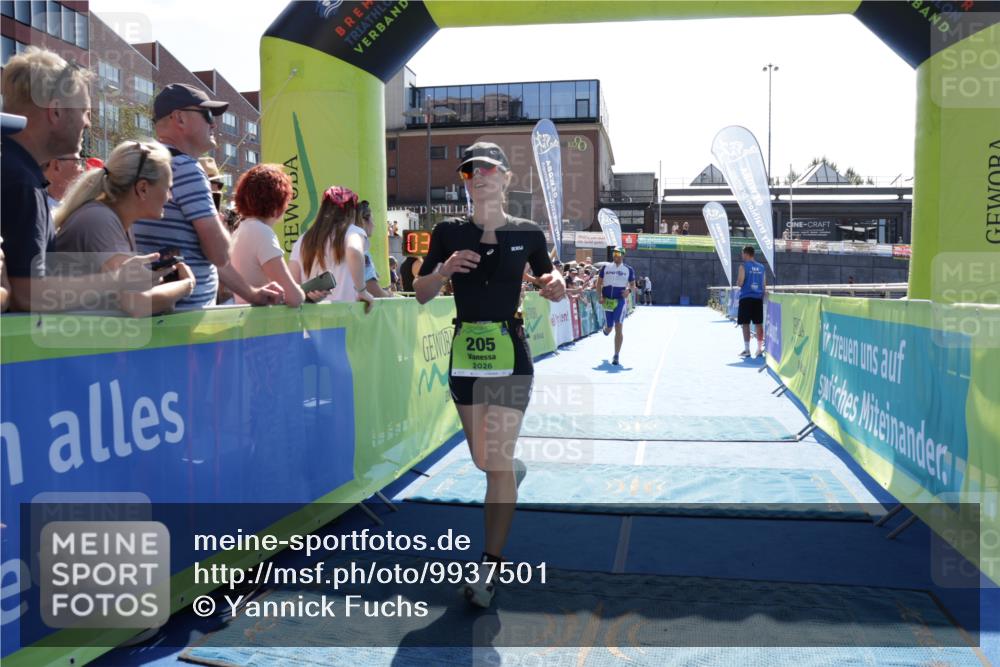 09.08.2026 - GEWOBA Citytriathlon Bremen Yannick Fuchs http://msf.ph/oto/9937501 09.08.2026 15:16:45 Ziel 205, 370, 402 meine-sportfotos.de