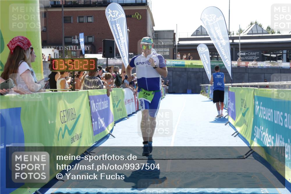 09.08.2026 - GEWOBA Citytriathlon Bremen Yannick Fuchs http://msf.ph/oto/9937504 09.08.2026 15:16:46 Ziel 205, 370, 402 meine-sportfotos.de