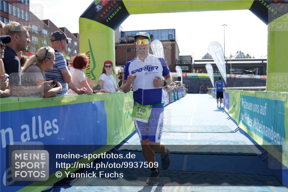 09.08.2026 - GEWOBA Citytriathlon Bremen Yannick Fuchs http://msf.ph/oto/9937509 09.08.2026 15:16:47 Ziel 205, 370 meine-sportfotos.de