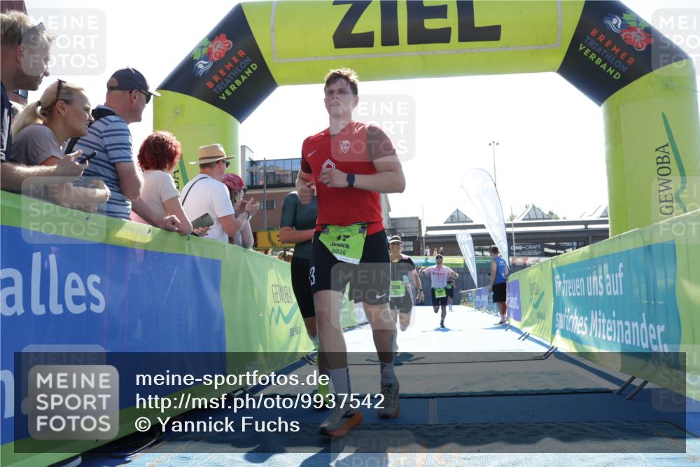 09.08.2026 - GEWOBA Citytriathlon Bremen Yannick Fuchs http://msf.ph/oto/9937542 09.08.2026 15:17:00 Ziel 17, 146, 192, 356, 384 meine-sportfotos.de