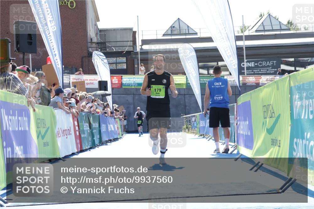09.08.2026 - GEWOBA Citytriathlon Bremen Yannick Fuchs http://msf.ph/oto/9937560 09.08.2026 15:17:05 Ziel 146, 179, 356 meine-sportfotos.de