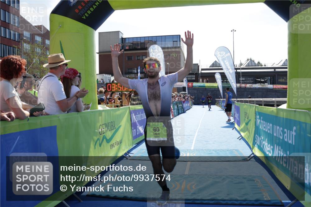 09.08.2026 - GEWOBA Citytriathlon Bremen Yannick Fuchs http://msf.ph/oto/9937574 09.08.2026 15:17:16 Ziel 33, 60, 207 meine-sportfotos.de