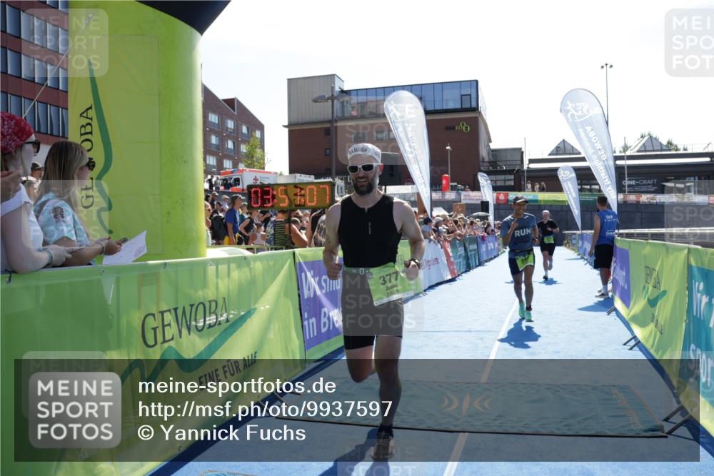 09.08.2026 - GEWOBA Citytriathlon Bremen Yannick Fuchs http://msf.ph/oto/9937597 09.08.2026 15:17:30 Ziel 232, 254, 377, 441 meine-sportfotos.de
