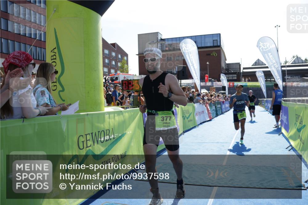 09.08.2026 - GEWOBA Citytriathlon Bremen Yannick Fuchs http://msf.ph/oto/9937598 09.08.2026 15:17:30 Ziel 232, 254, 377, 441 meine-sportfotos.de