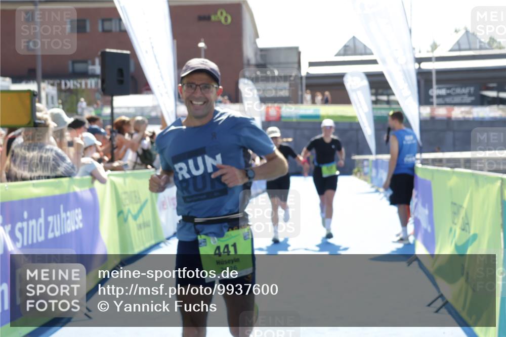 09.08.2026 - GEWOBA Citytriathlon Bremen Yannick Fuchs http://msf.ph/oto/9937600 09.08.2026 15:17:31 Ziel 232, 254, 377, 441 meine-sportfotos.de